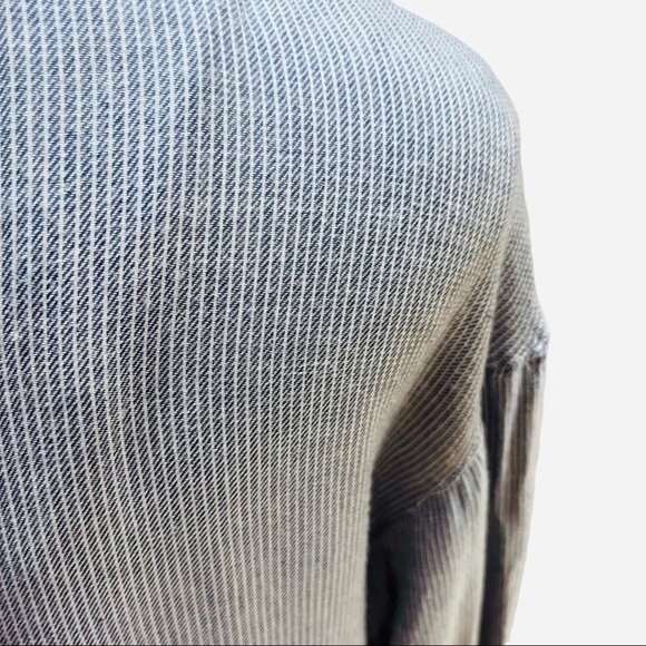 William Rast Blue Chambray Ticking Striped Pullover Top 3/4 Sleeves Sz M - Picture 7 of 11